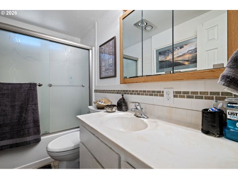 Tiny photo for 33025 Camas Swale Rd, Creswell, OR 97426 (MLS # 371827059)
