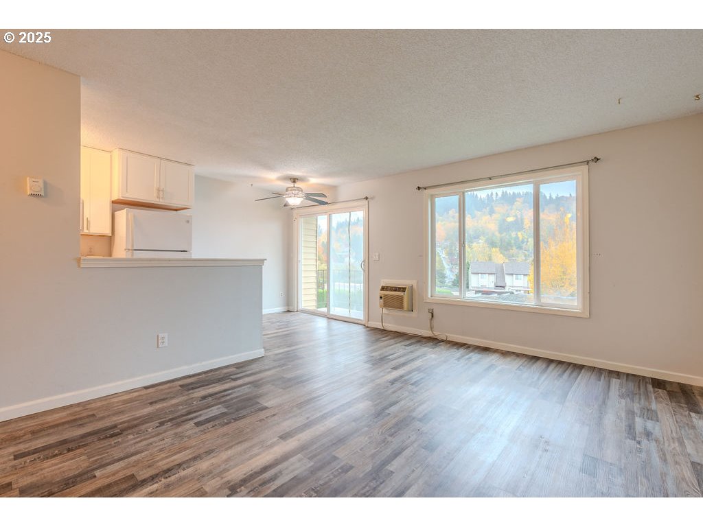 200 SW FLORENCE AVE D-15