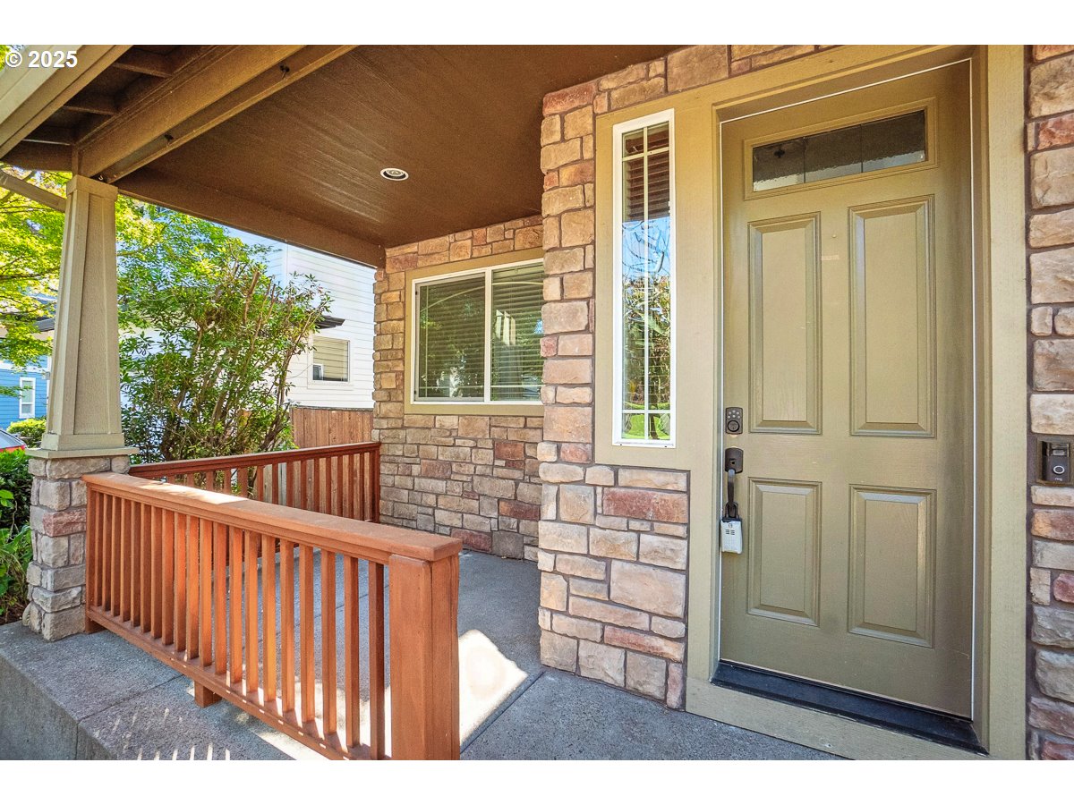 14832 SW HUNTWOOD CT