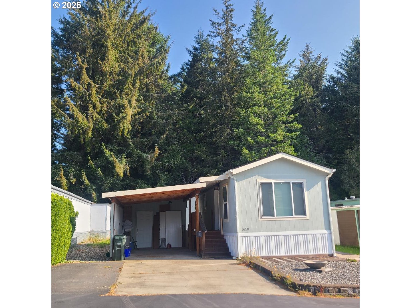 3250 SANDPIPER DR