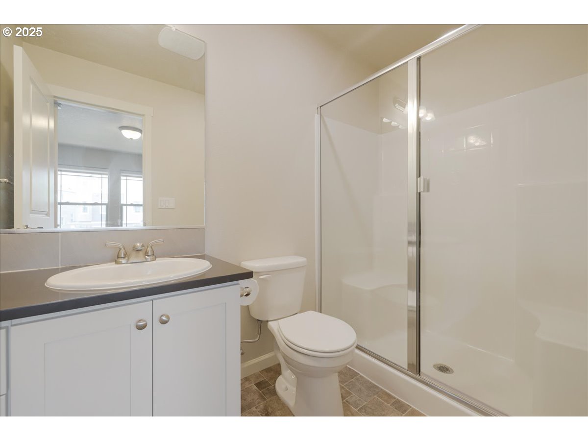 Portland, Oregon 97229, United States, 3 Bedrooms Bedrooms, ,4 BathroomsBathrooms,Residential,Active,131955