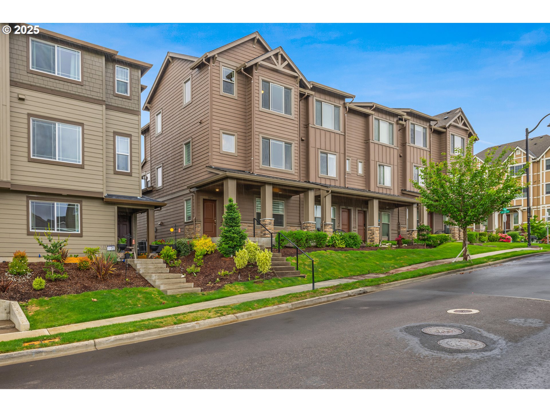 Portland, Oregon 97229, United States, 3 Bedrooms Bedrooms, ,4 BathroomsBathrooms,Residential,Active,131955