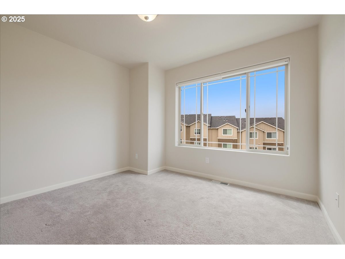 Portland, Oregon 97229, United States, 3 Bedrooms Bedrooms, ,4 BathroomsBathrooms,Residential,Active,131955