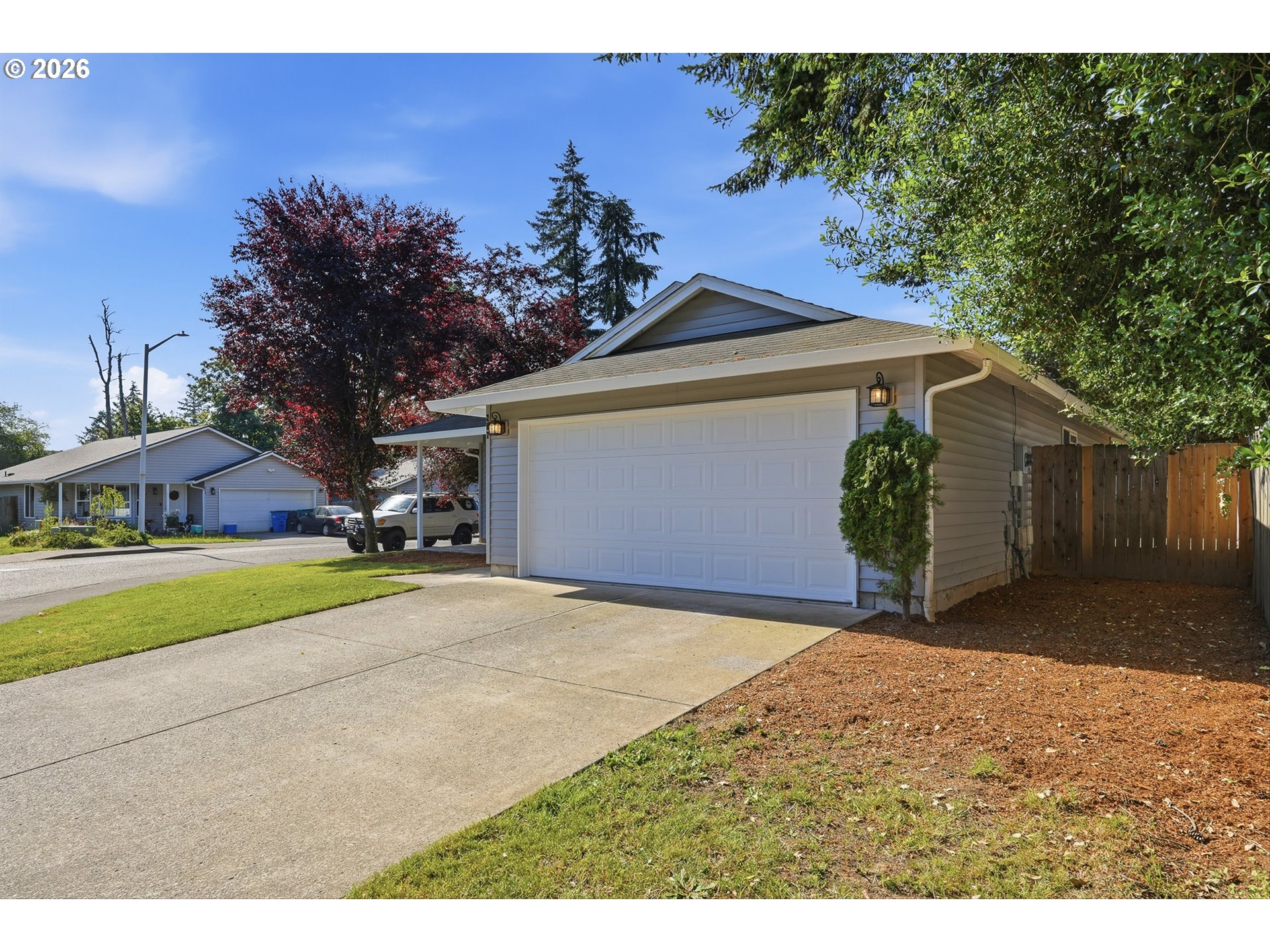 207 SE 11th CIR