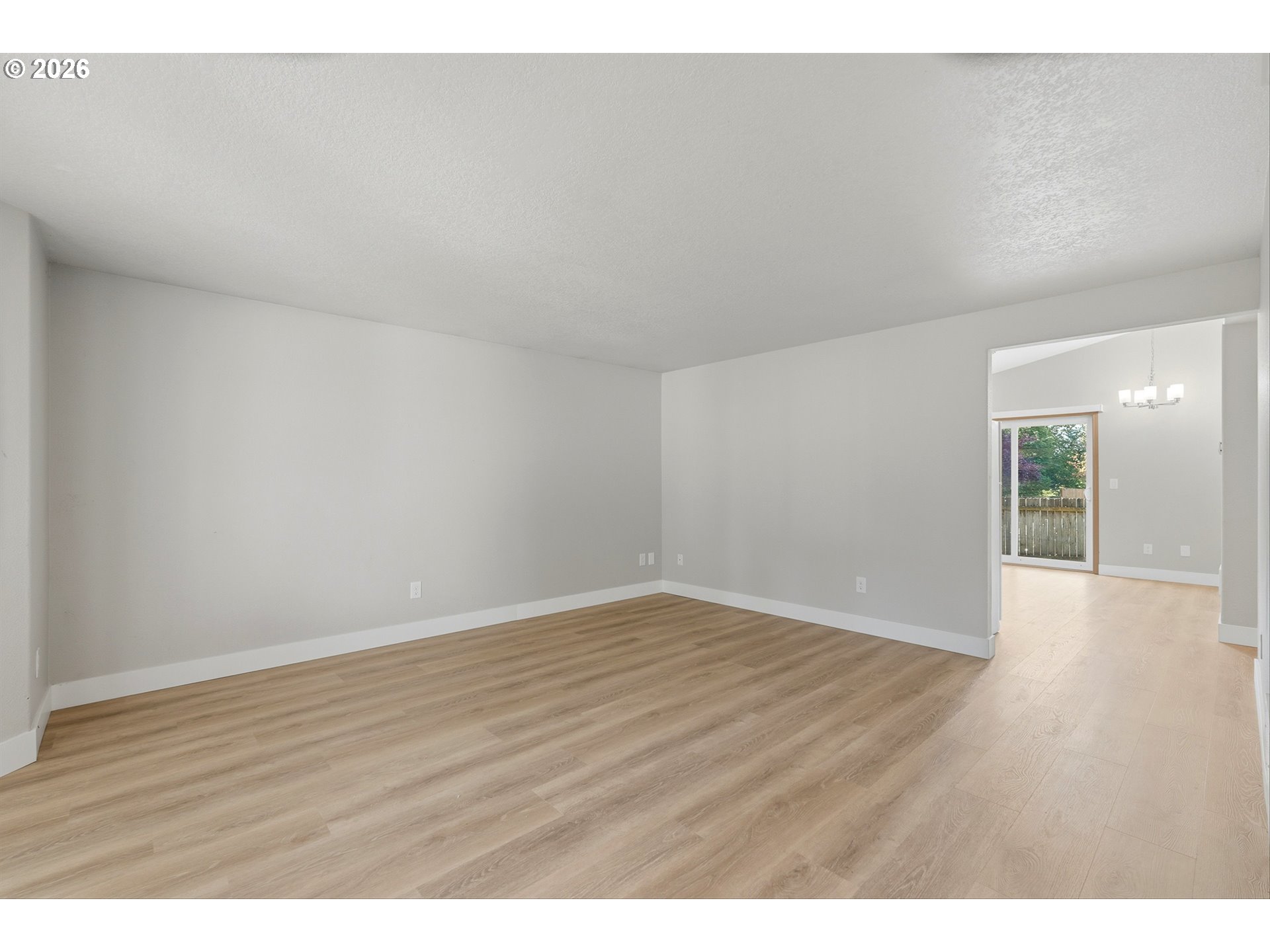 207 SE 11th CIR