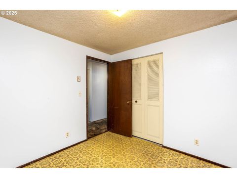 Tiny photo for 47711 Commercial St, Oakridge, OR 97463 (MLS # 506357384)