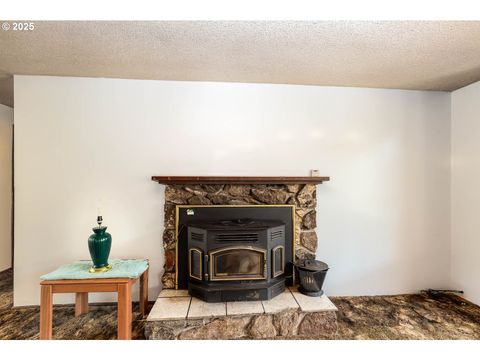 Tiny photo for 47711 Commercial St, Oakridge, OR 97463 (MLS # 506357384)