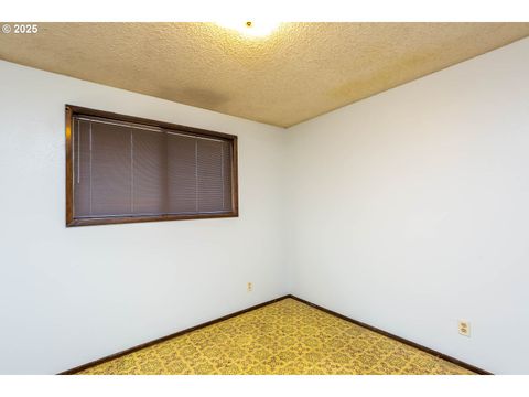 Tiny photo for 47711 Commercial St, Oakridge, OR 97463 (MLS # 506357384)