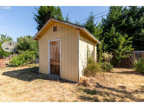 Tiny photo for 47711 Commercial St, Oakridge, OR 97463 (MLS # 506357384)