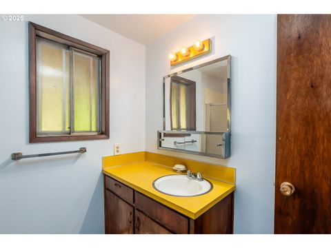 Tiny photo for 47711 Commercial St, Oakridge, OR 97463 (MLS # 506357384)