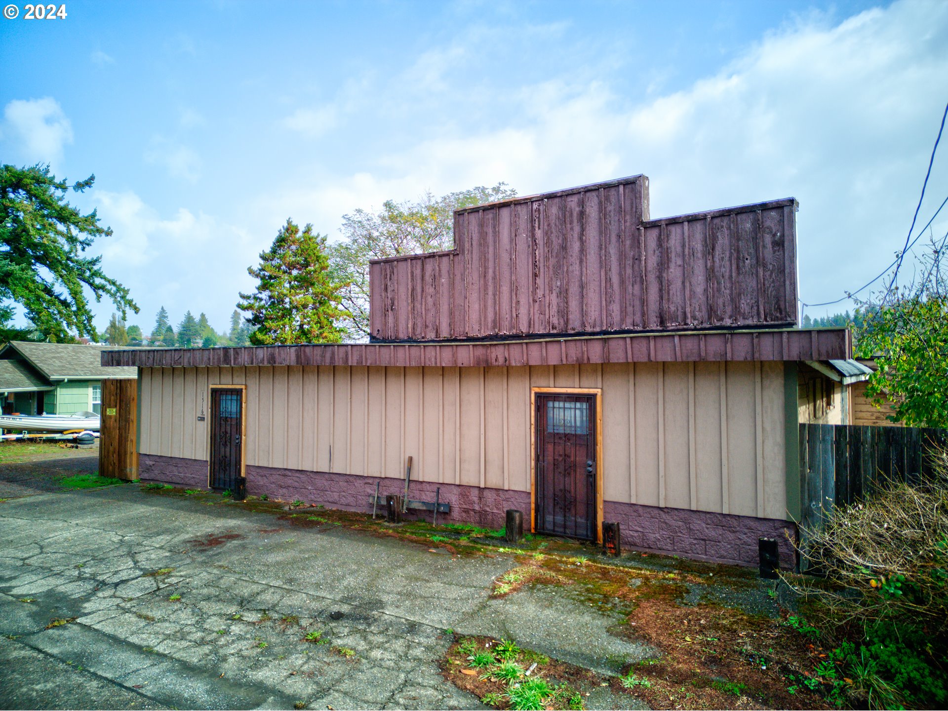 1516 SOUTHWEST BLVD