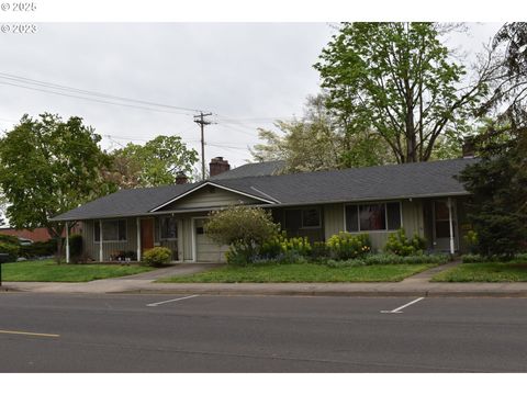 284 NW 4TH AVE Canby OR 97013