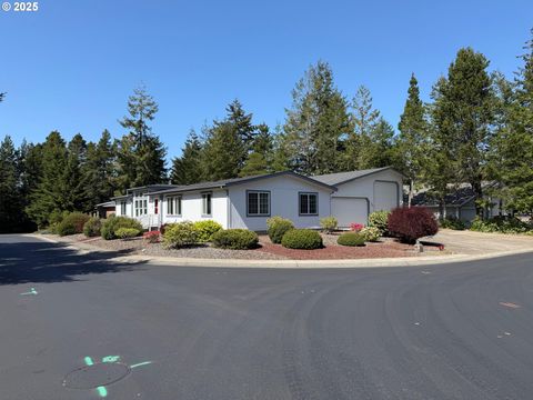 613 GLENBROOK CIR Florence OR 97439