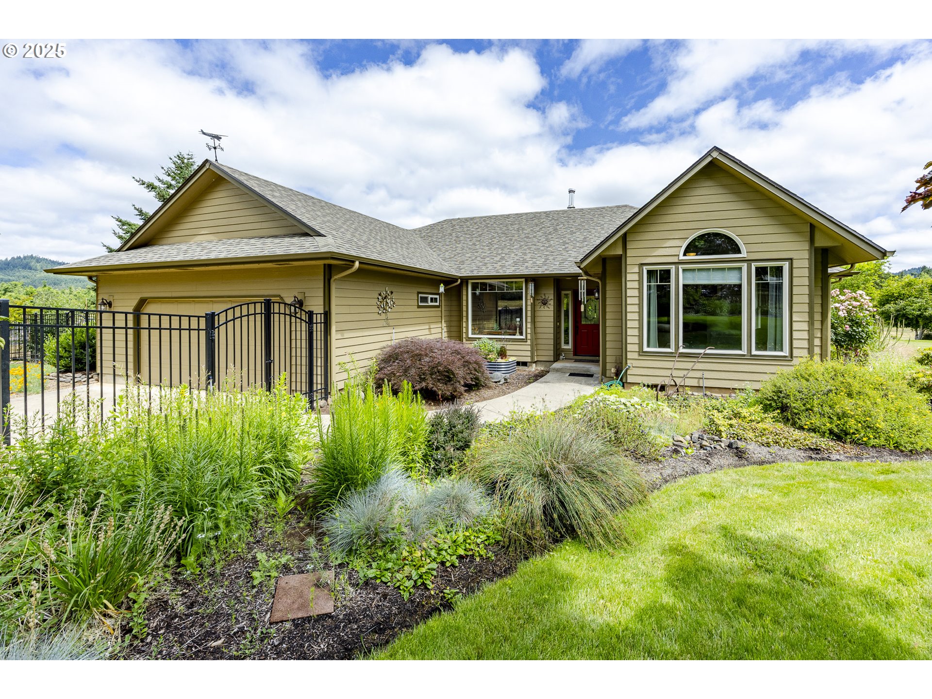 31097 CAMAS SWALE RD