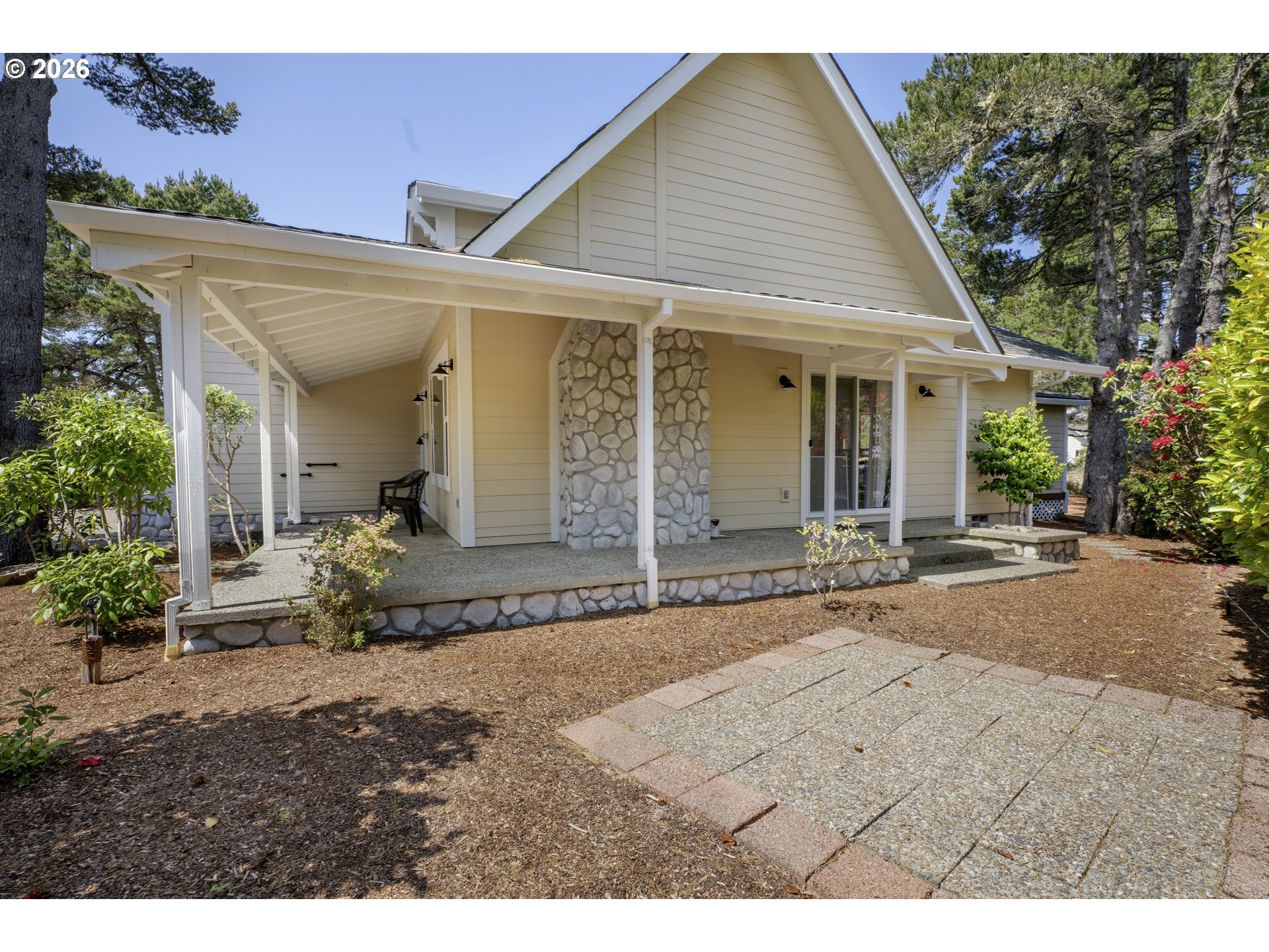 1009 ROYAL SAINT GEORGE DR