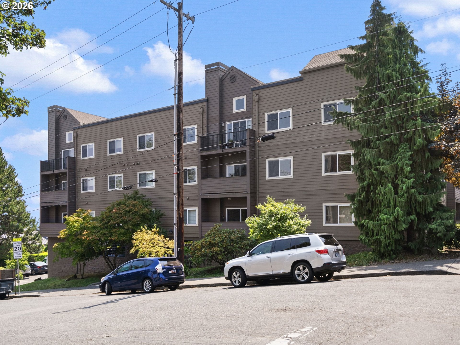 4320 S CORBETT AVE 114