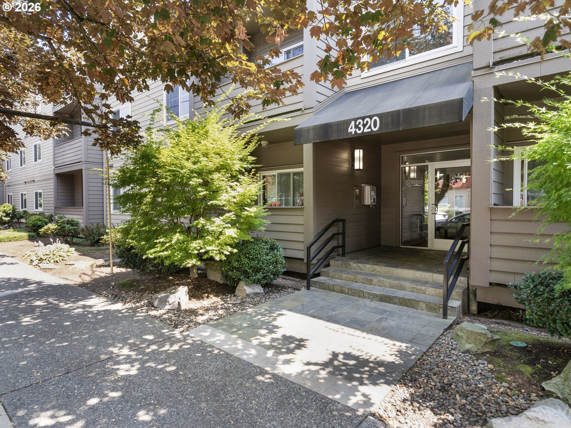 4320 S CORBETT AVE 114
