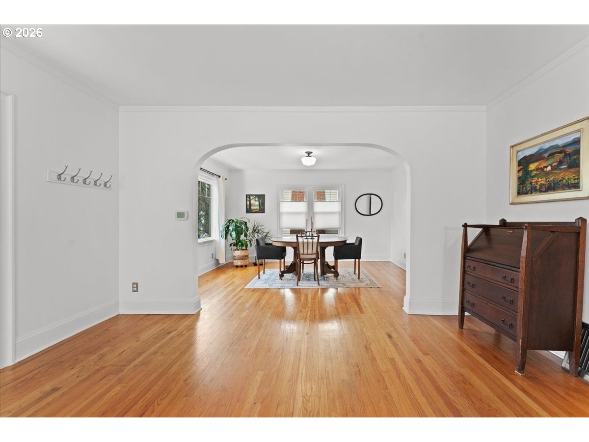 7204 N WASHBURNE AVE N