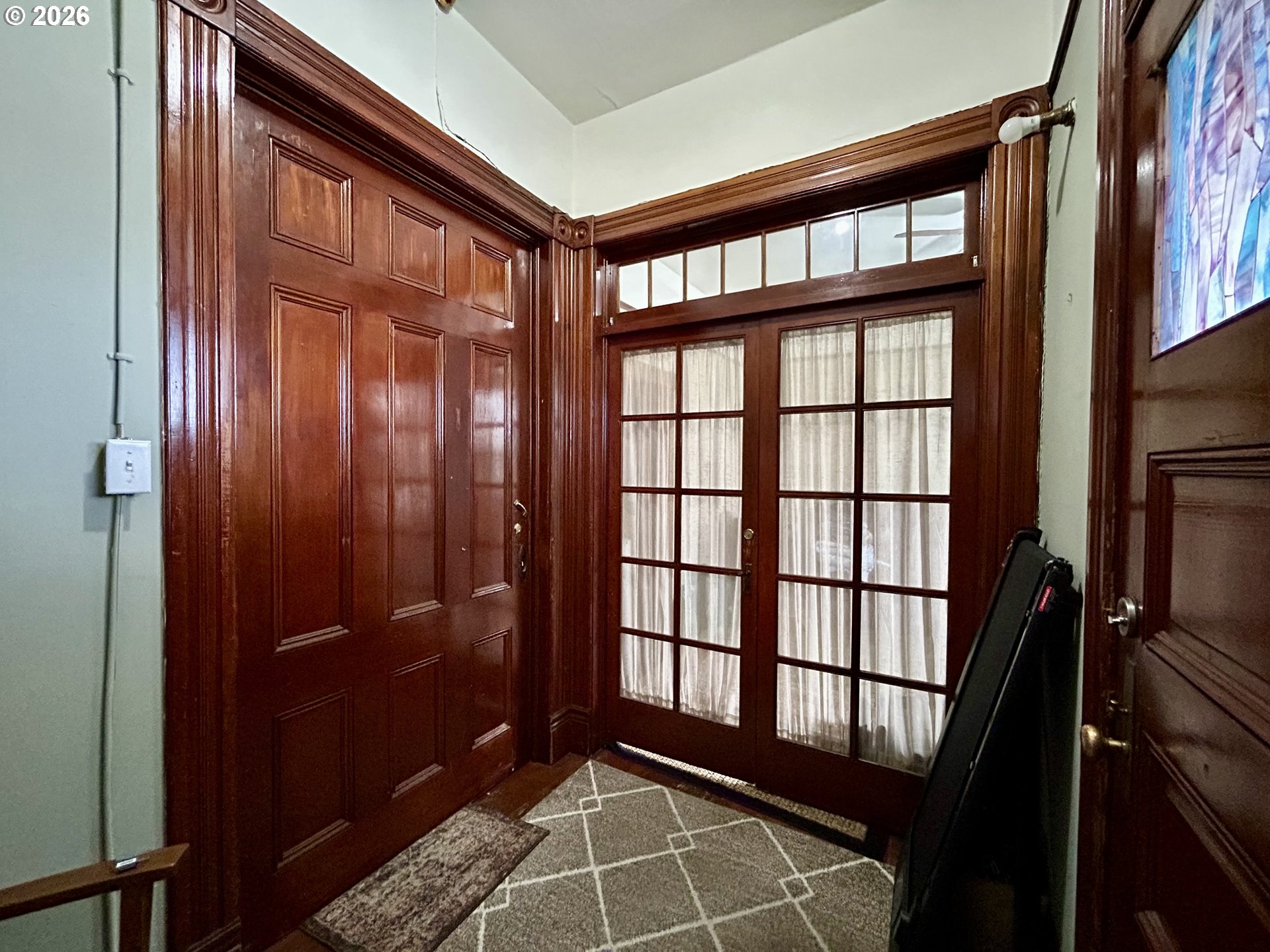 506 E 4TH ST