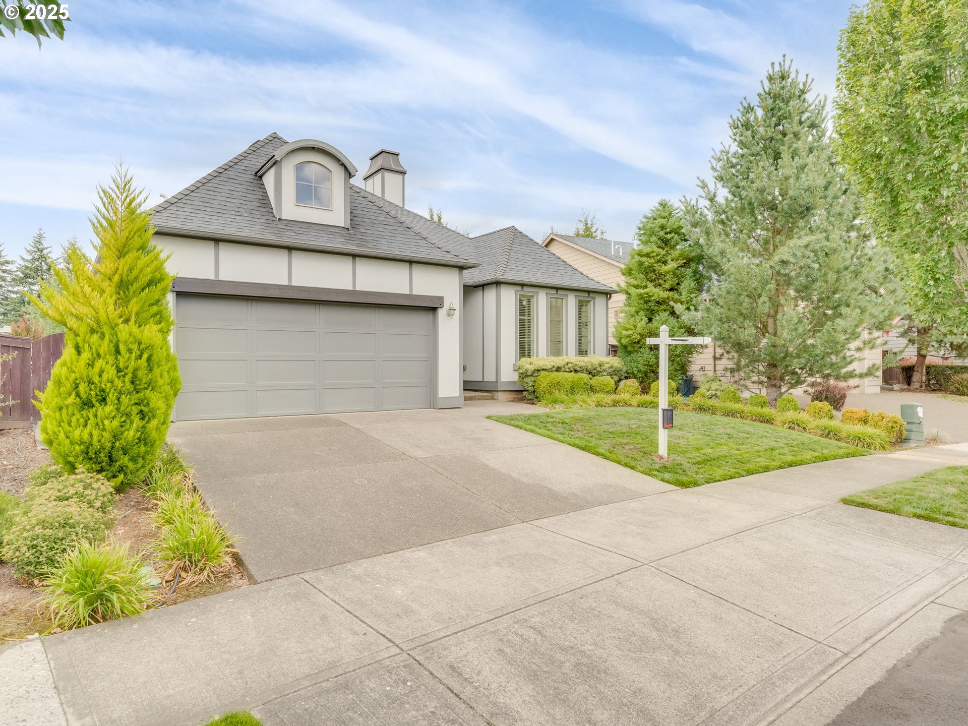 421 N HELENS VIEW DR