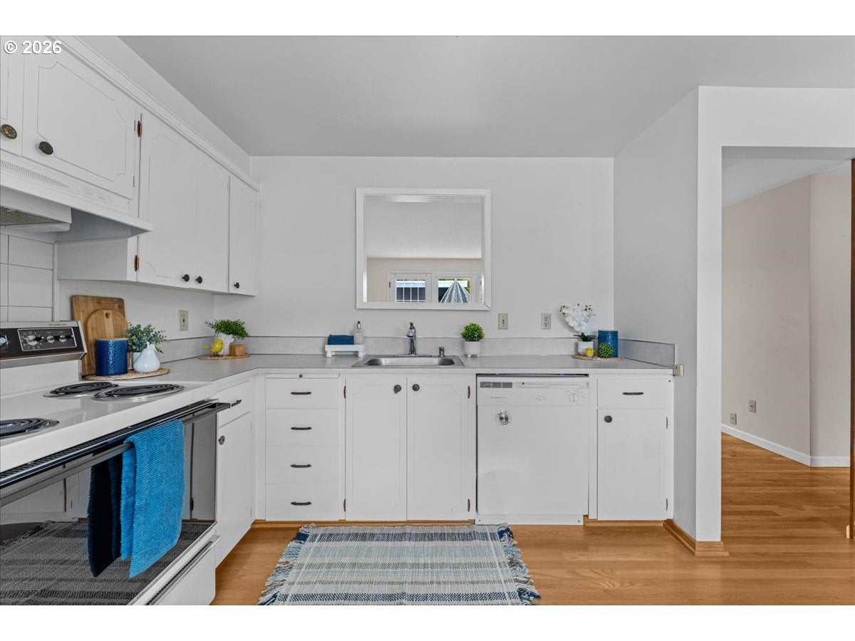 5290 SW COLONY CT