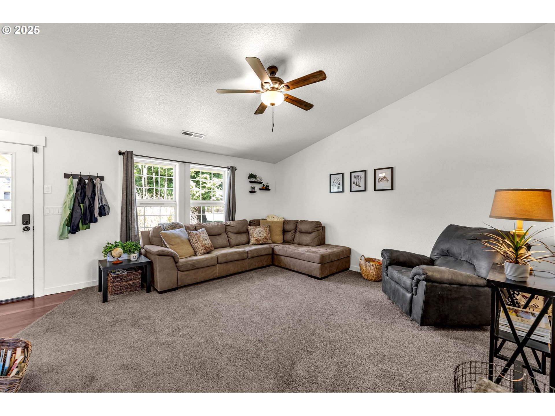 117 E CUSHMAN ST