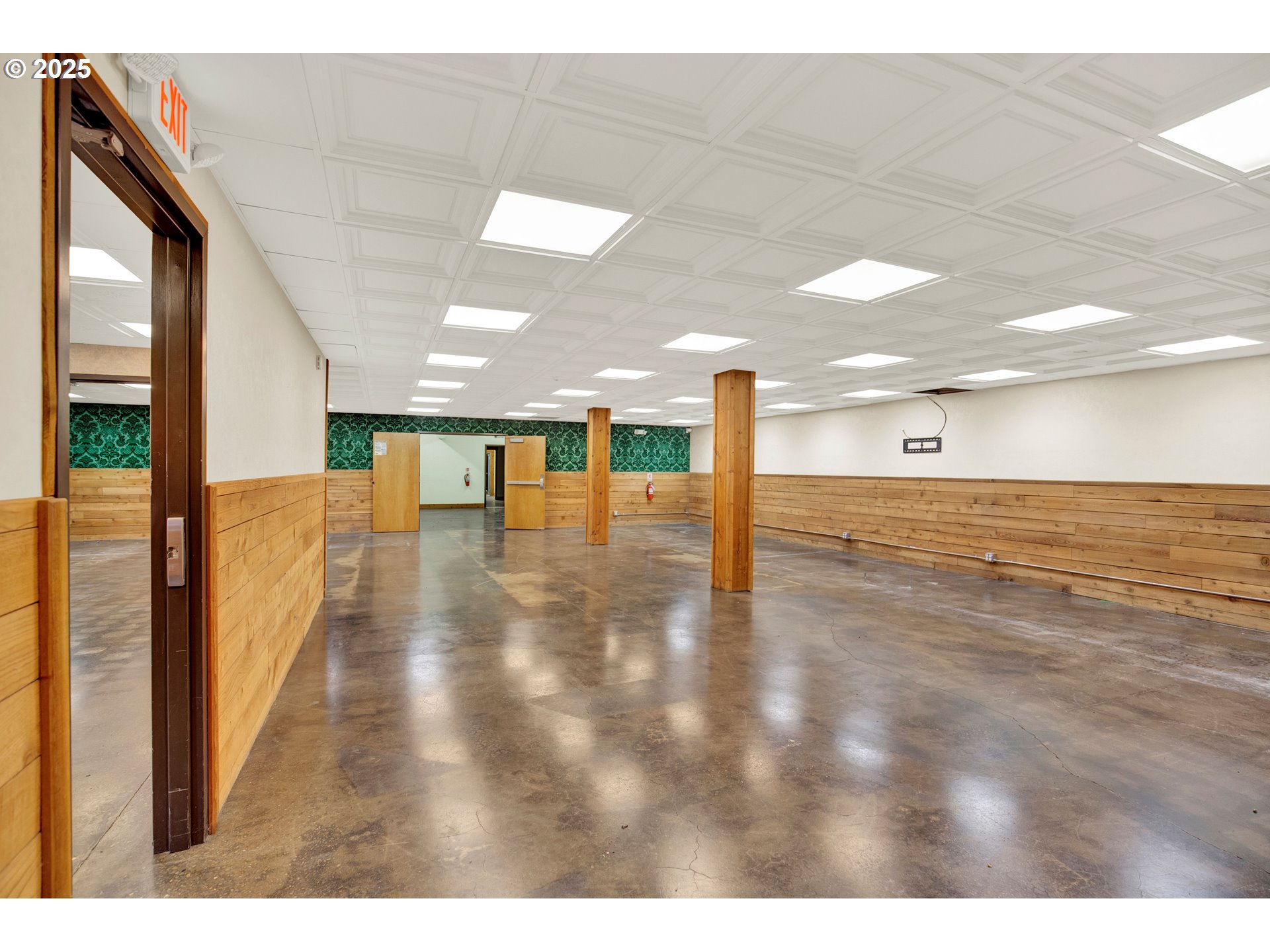 222 MOLALLA AVE