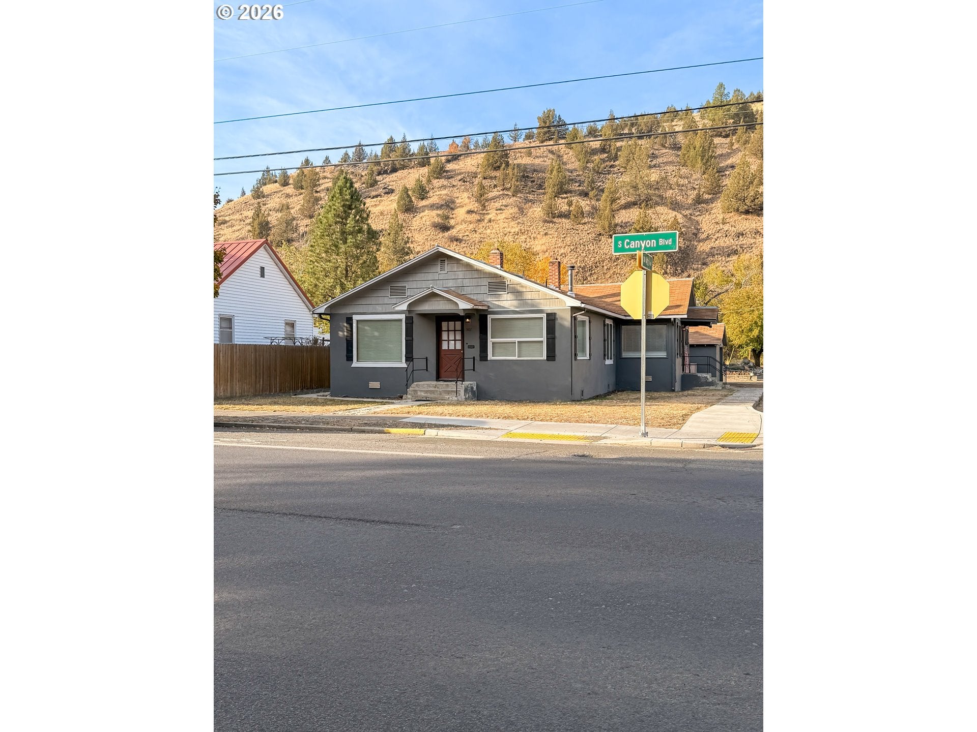501 S CANYON BLVD