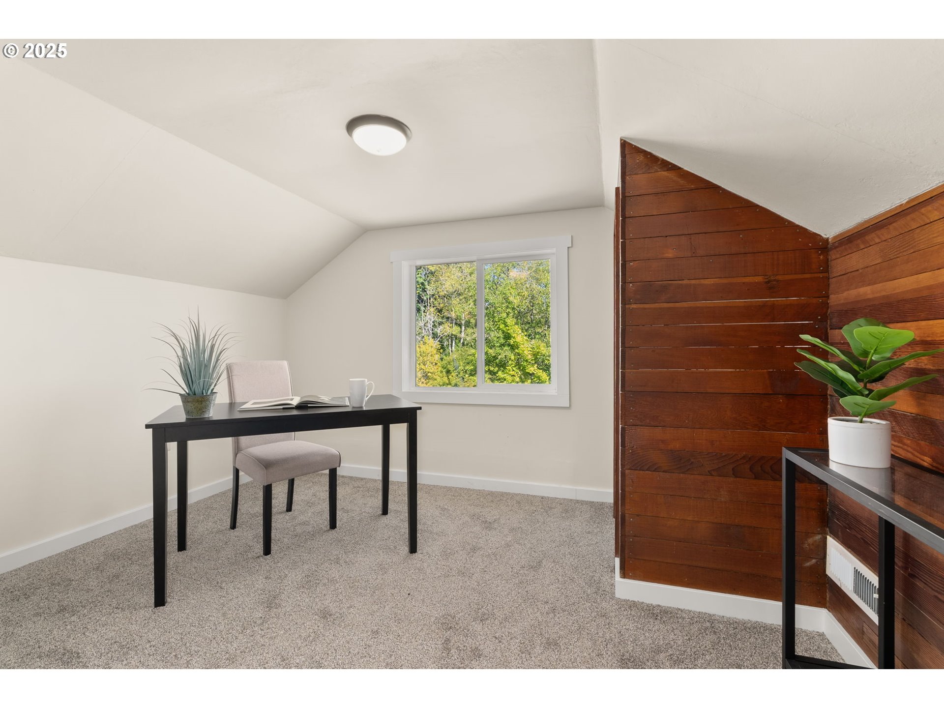 Centralia, Washington 98531, United States, 3 Bedrooms Bedrooms, ,1 BathroomBathrooms,Residential,Active,213297