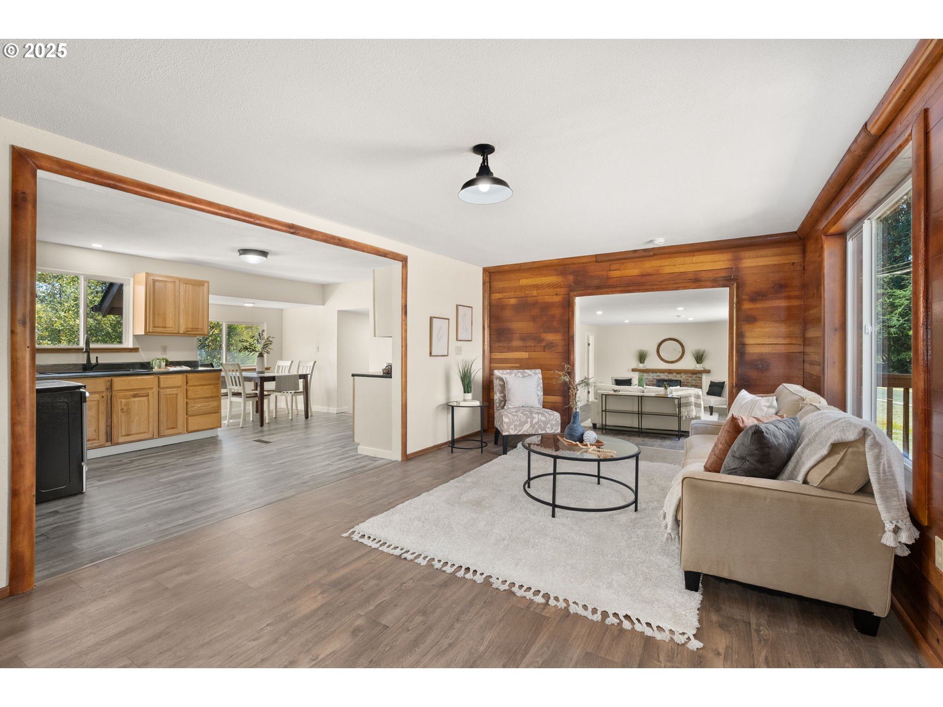 Centralia, Washington 98531, United States, 3 Bedrooms Bedrooms, ,1 BathroomBathrooms,Residential,Active,213297