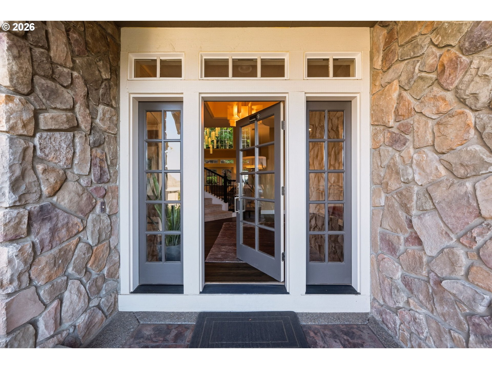 1022 NW FERNRIDGE CT