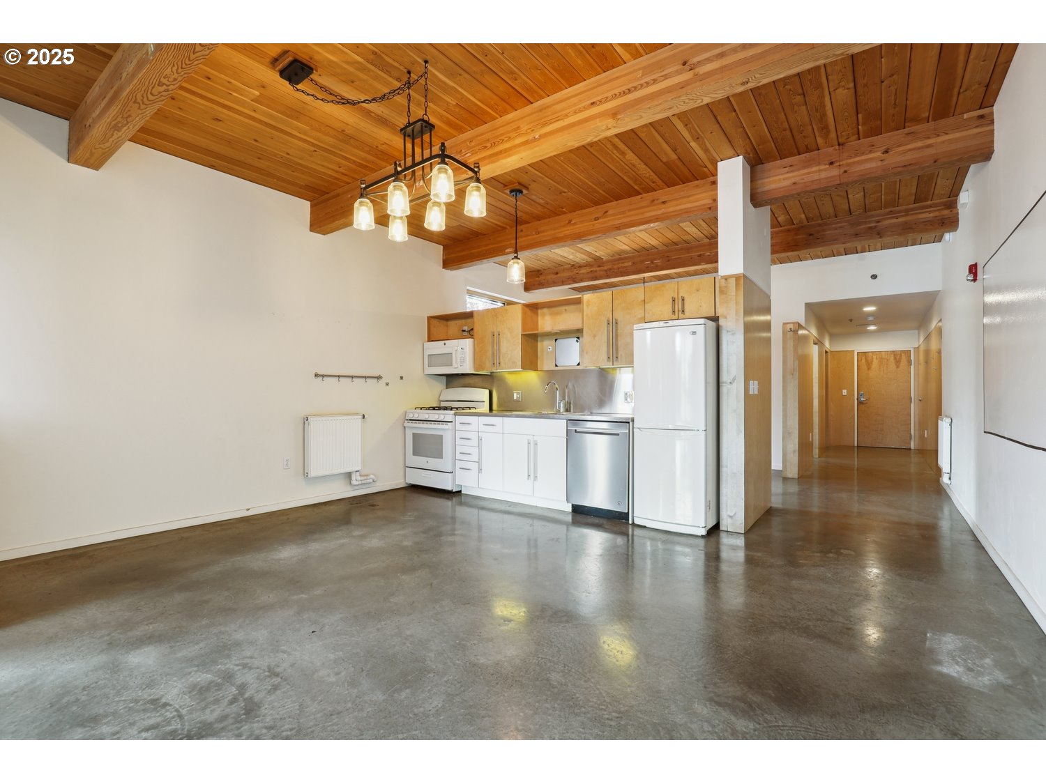915 SE 35TH AVE 205