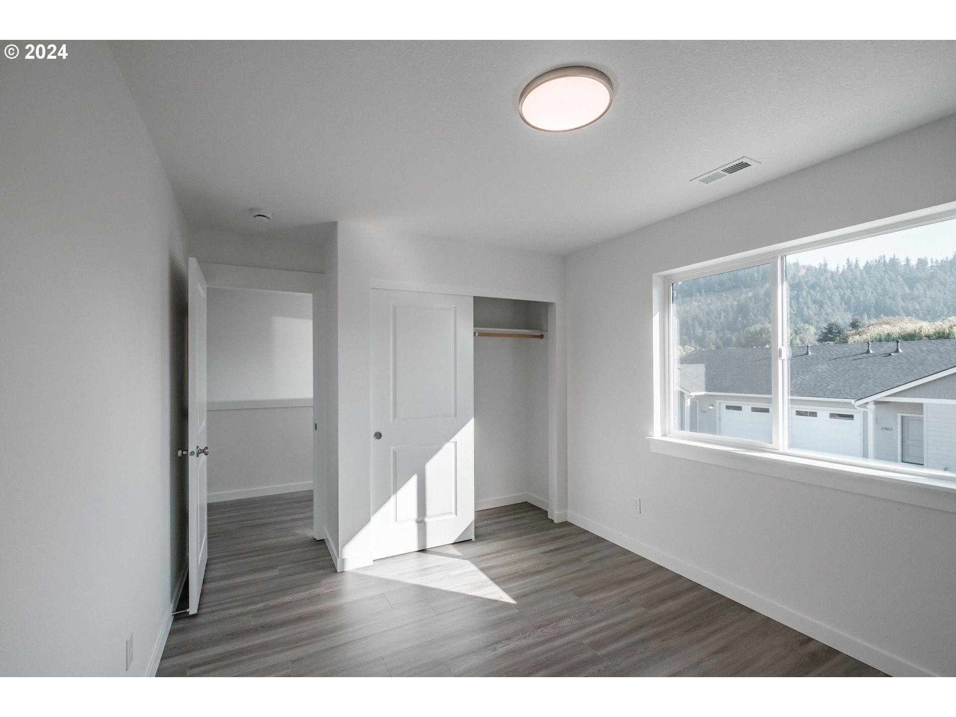 Lebanon, Oregon 97355, United States, 3 Bedrooms Bedrooms, ,3 BathroomsBathrooms,Residential,Active,193037