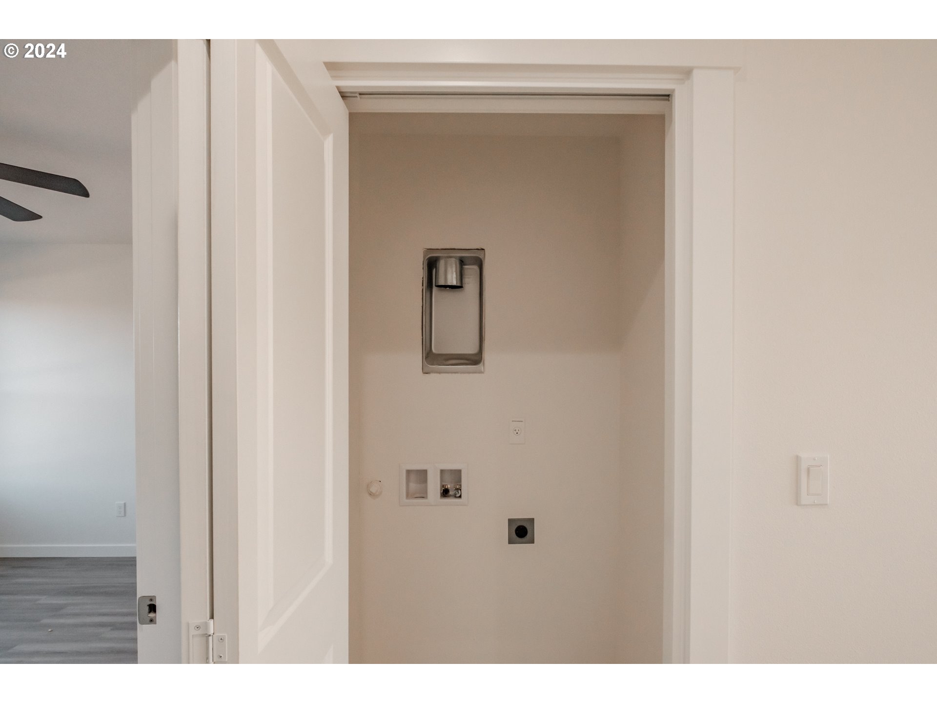 Lebanon, Oregon 97355, United States, 3 Bedrooms Bedrooms, ,3 BathroomsBathrooms,Residential,Active,193037