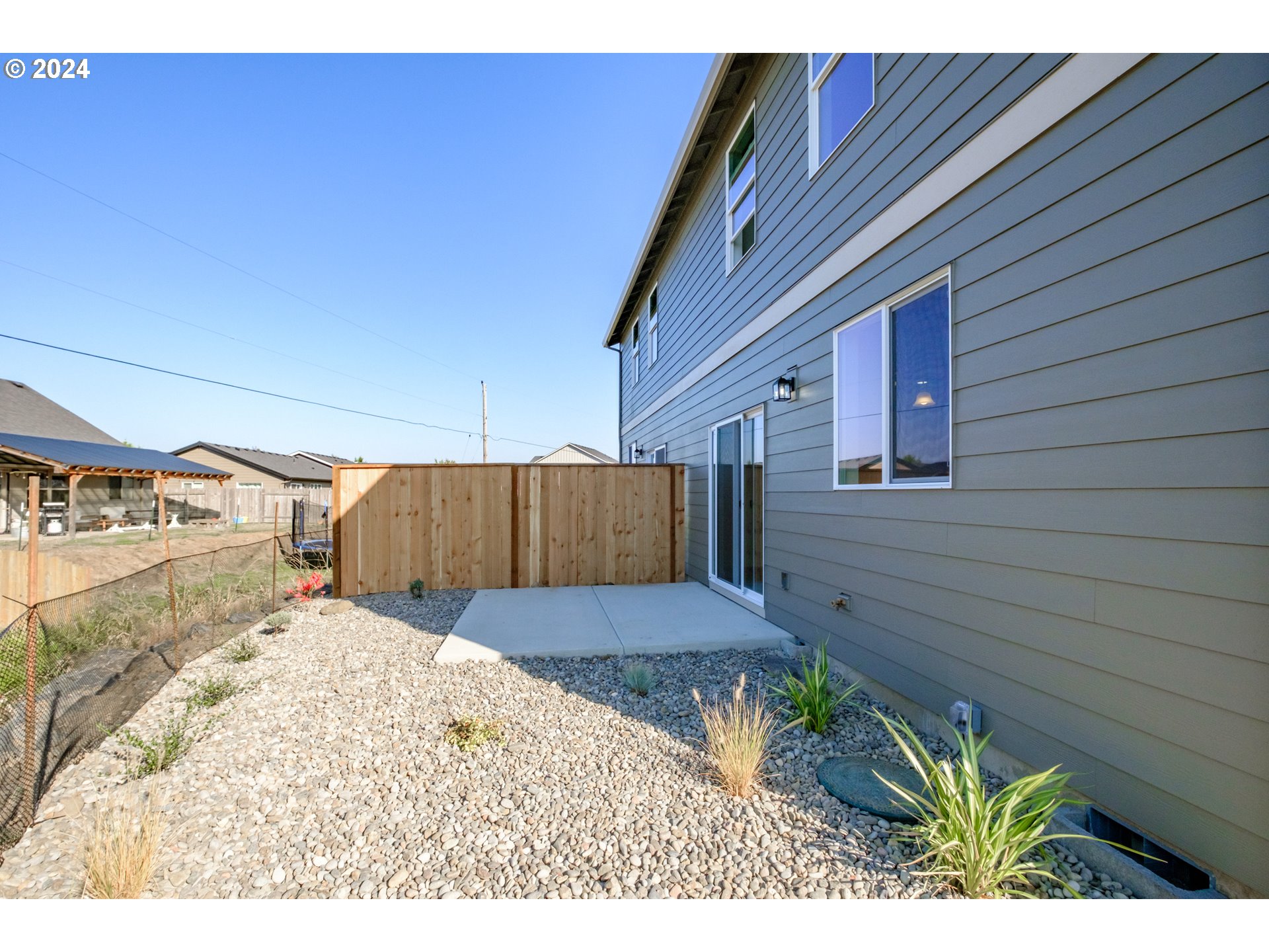 Lebanon, Oregon 97355, United States, 3 Bedrooms Bedrooms, ,3 BathroomsBathrooms,Residential,Active,193037