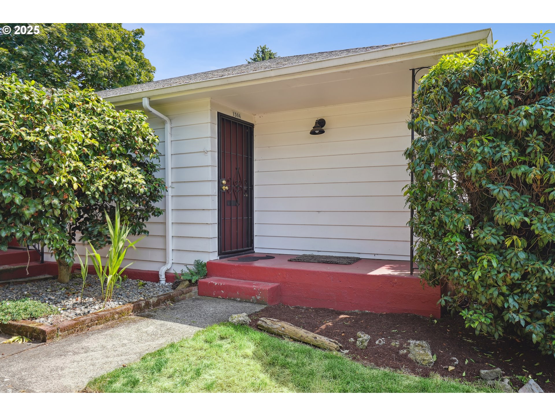 1304/1306 NE 79TH AVE