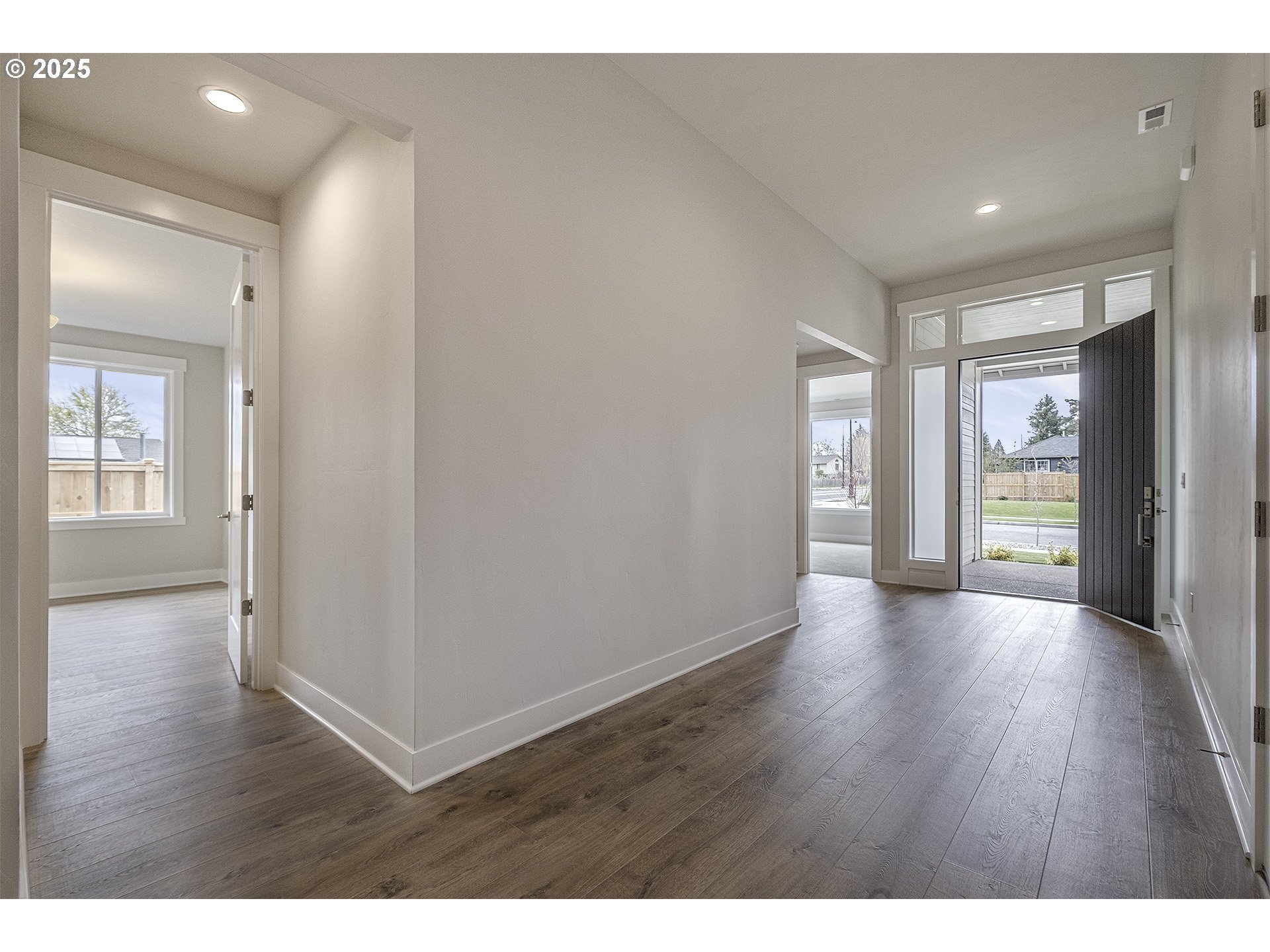 697 NE Hood CT Lot 1