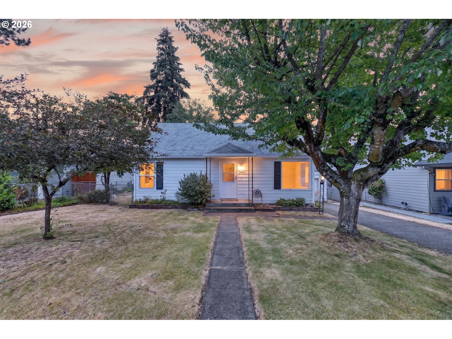 2803 P ST