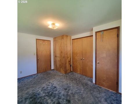 Tiny photo for 47858 W 1st St, Oakridge, OR 97463 (MLS # 649872621)