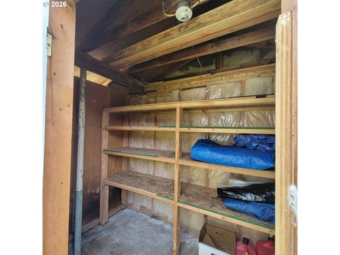 Tiny photo for 47858 W 1st St, Oakridge, OR 97463 (MLS # 649872621)