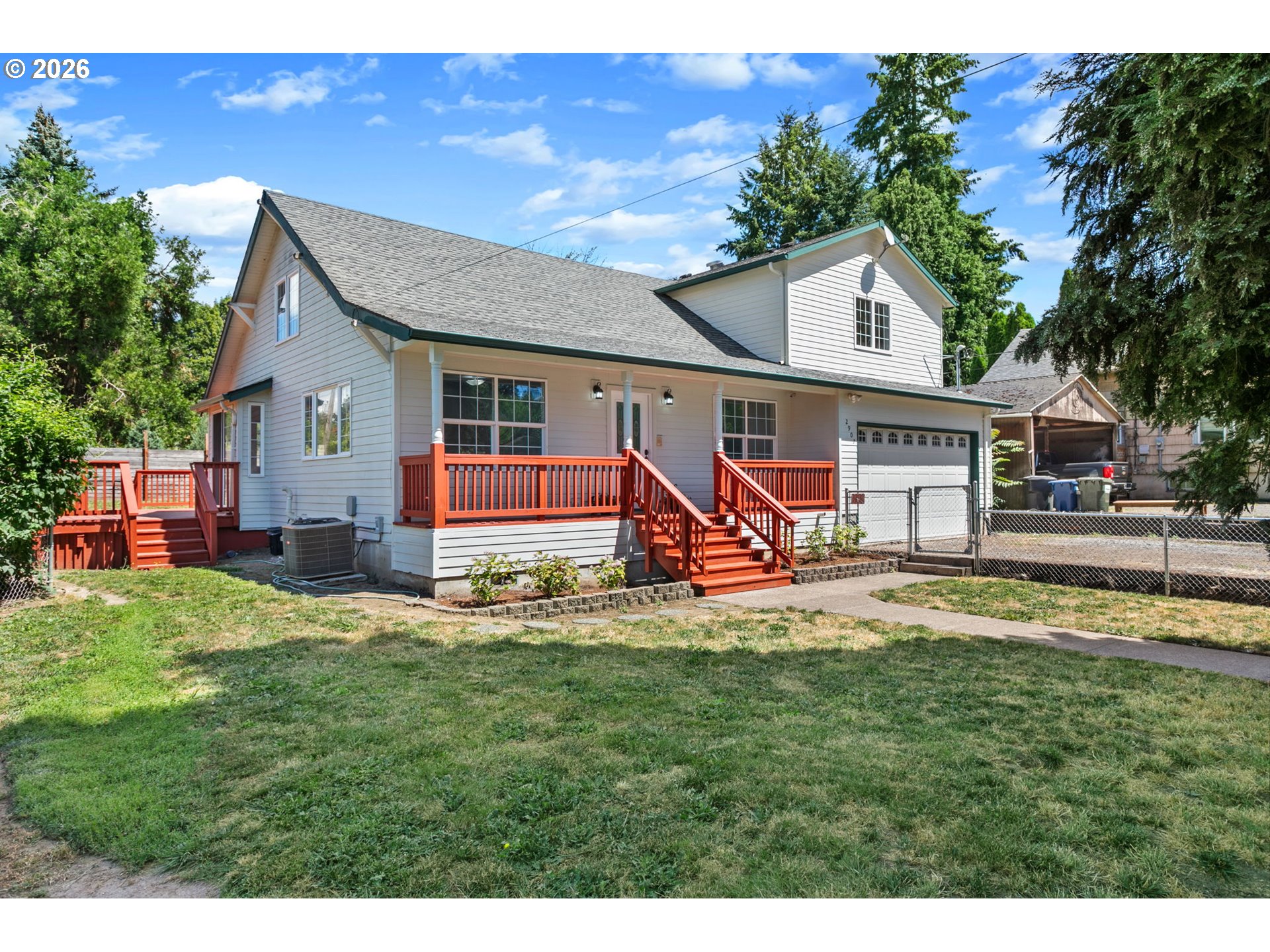 2907 SE MALCOLM ST