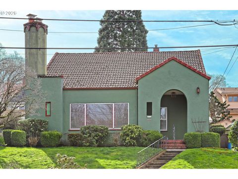 4212 E BURNSIDE ST Portland OR 97215