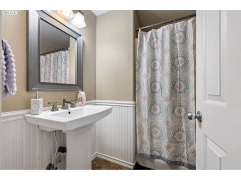 Tiny photo for 1055 Ash Grove Loop, Creswell, OR 97426 (MLS # 545836223)