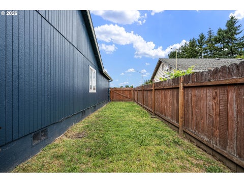 Tiny photo for 1055 Ash Grove Loop, Creswell, OR 97426 (MLS # 545836223)