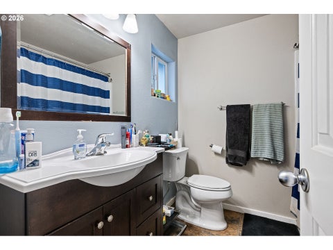 Tiny photo for 1055 Ash Grove Loop, Creswell, OR 97426 (MLS # 545836223)