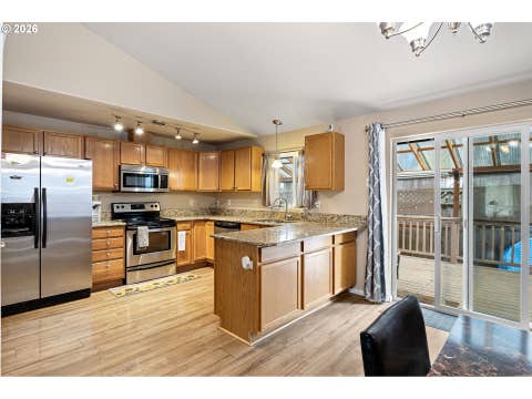 Tiny photo for 1055 Ash Grove Loop, Creswell, OR 97426 (MLS # 545836223)