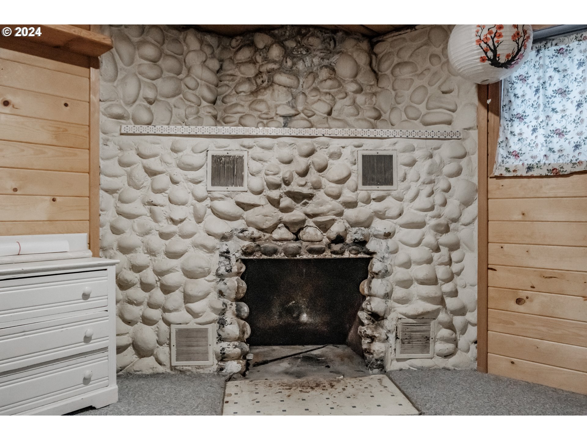 Portland, Oregon 97236, United States, 3 Bedrooms Bedrooms, ,2 BathroomsBathrooms,Residential,Active,52002