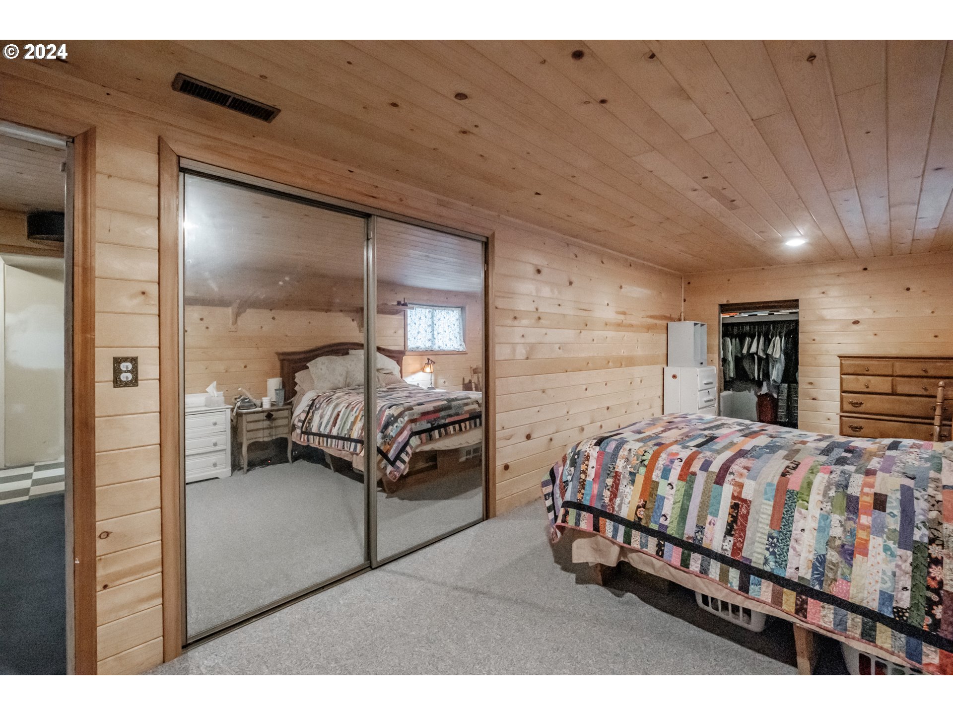 Portland, Oregon 97236, United States, 3 Bedrooms Bedrooms, ,2 BathroomsBathrooms,Residential,Active,52002