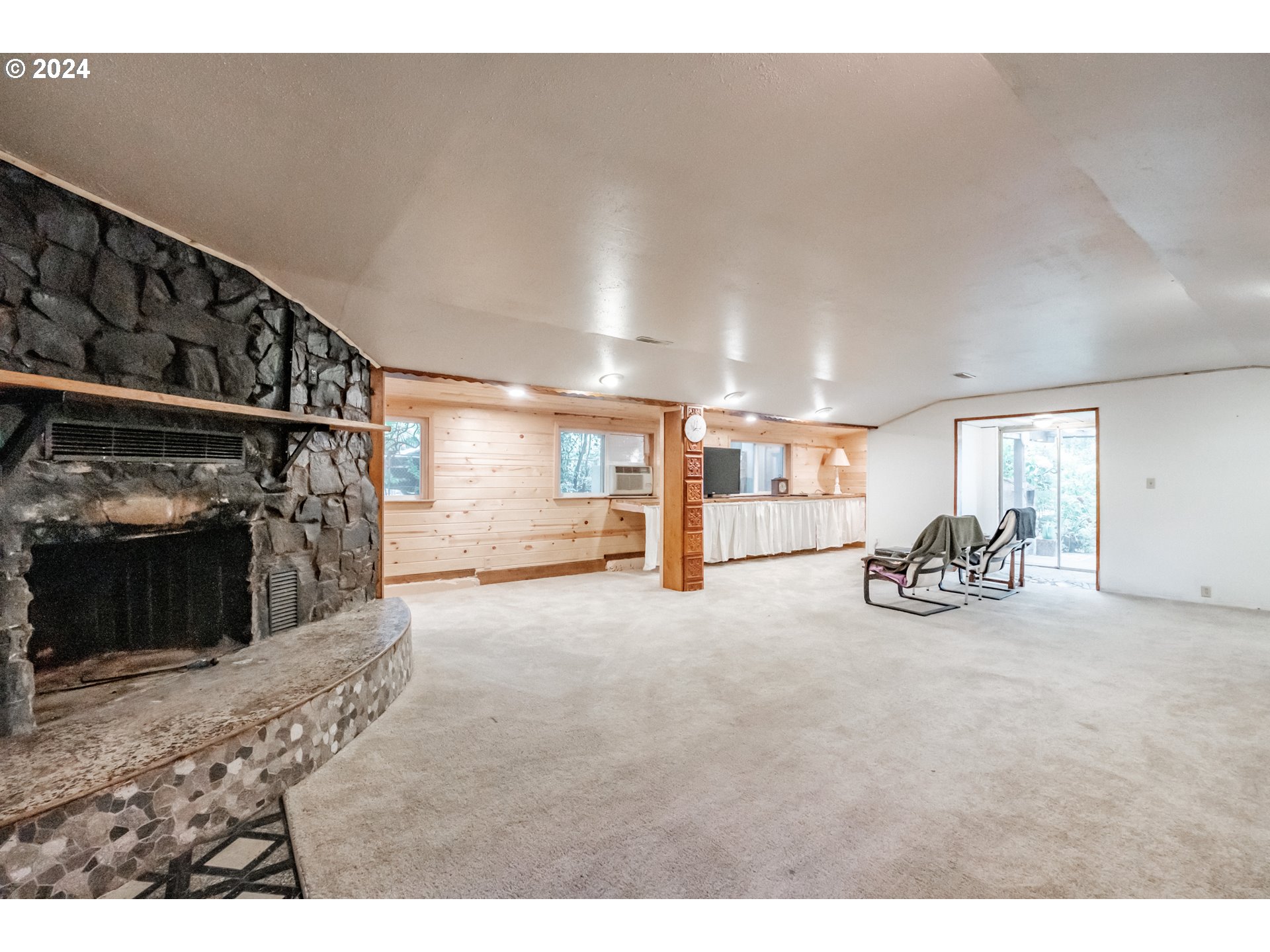 Portland, Oregon 97236, United States, 3 Bedrooms Bedrooms, ,2 BathroomsBathrooms,Residential,Active,52002