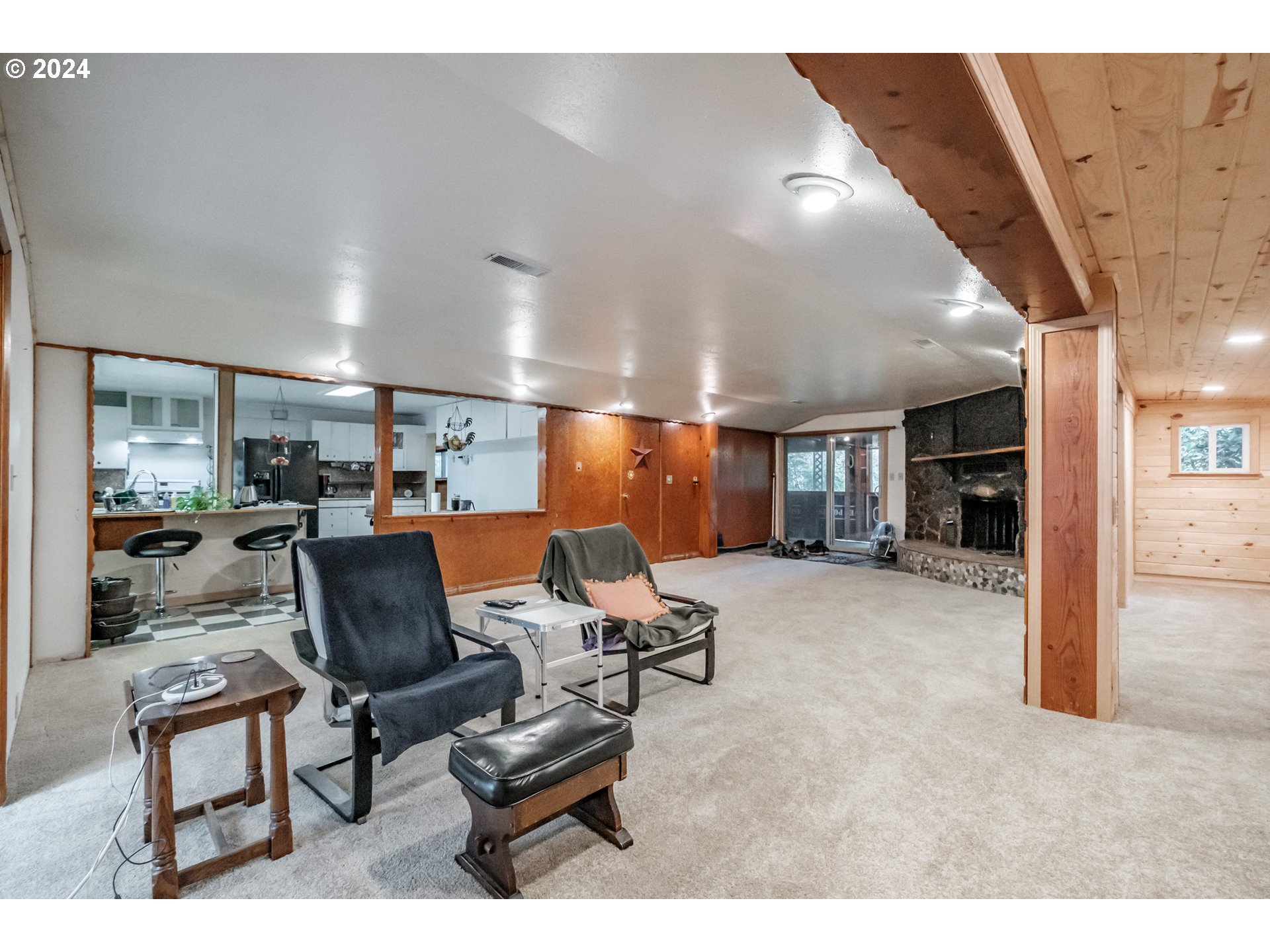 Portland, Oregon 97236, United States, 3 Bedrooms Bedrooms, ,2 BathroomsBathrooms,Residential,Active,52002